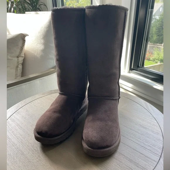 Ugg Classic Tall Brown Boots Size 7 - Picture 3 of 6